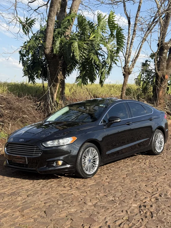 Ford Fusion Titanium 2.0 AWD — foto 1 de 15